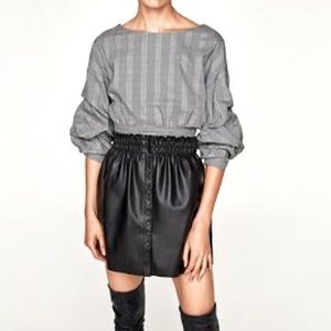 Zara faux leather mini skirt - black, medium